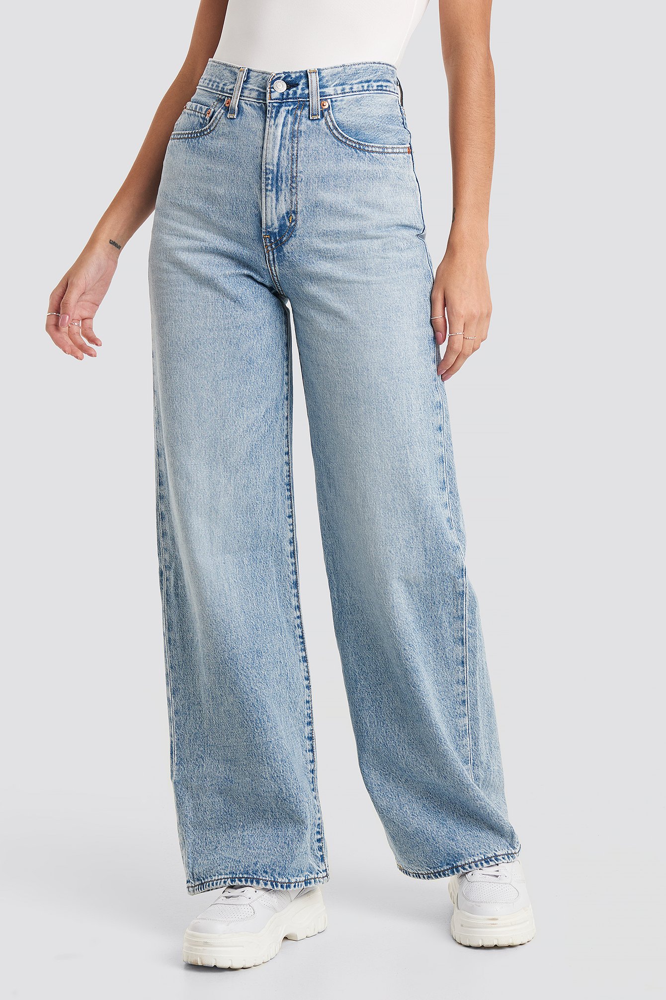 levi's blue ribcage wide leg jeans