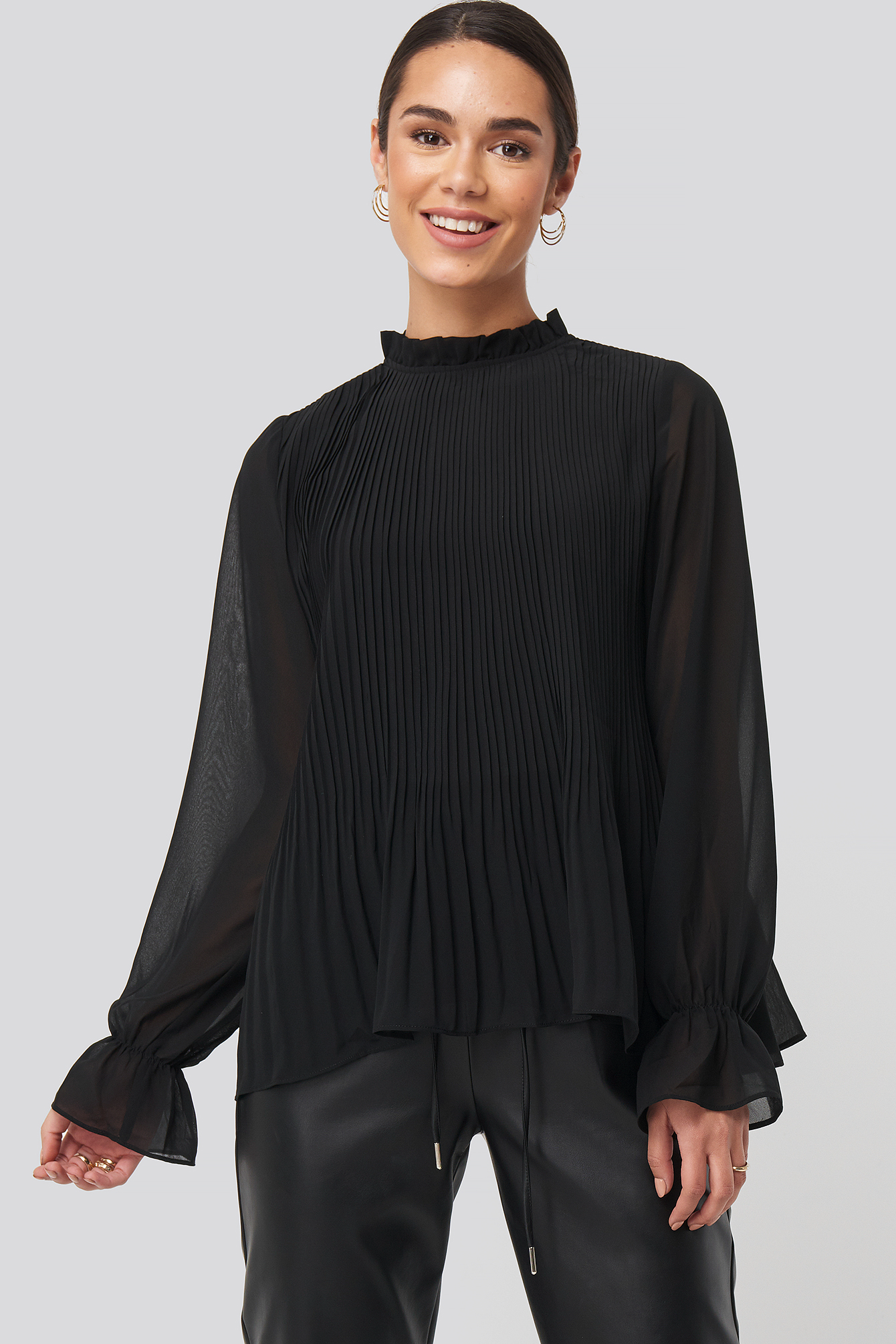 High Neck Pleated Blouse Noir | Na-kd.fr