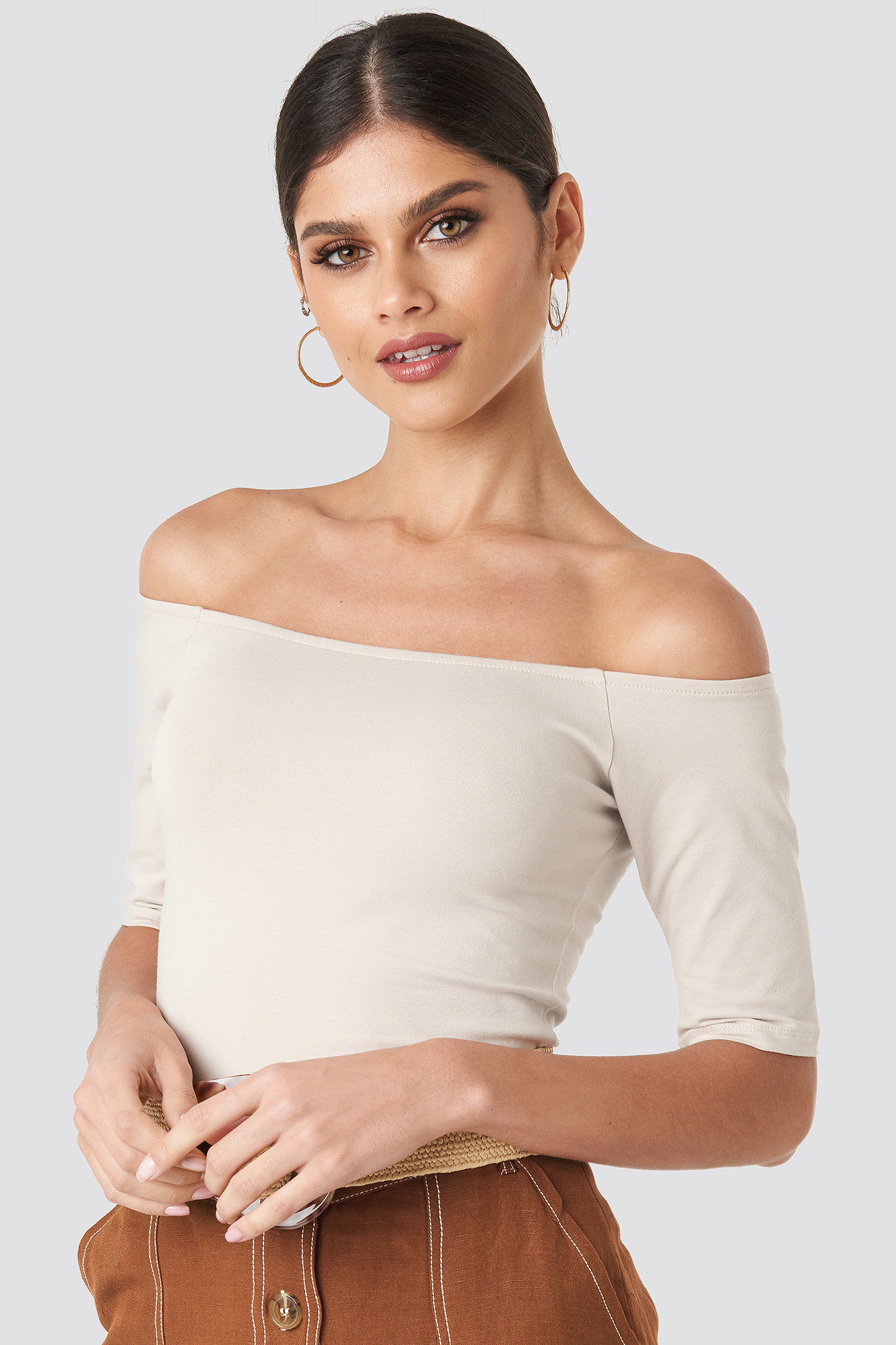 Short Sleeve Off Shoulder Top Beige Na Kd